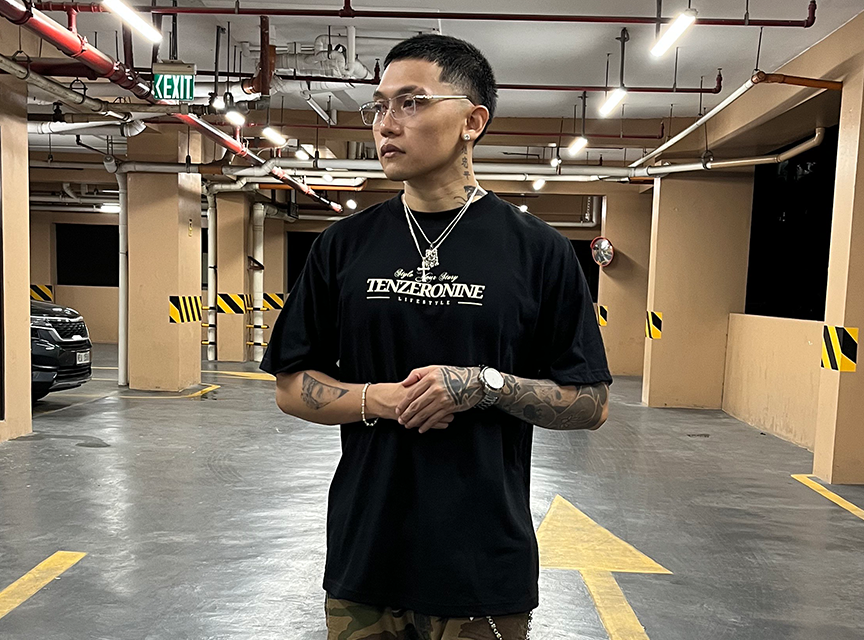 1009 ESSENTIAL IN BLACK